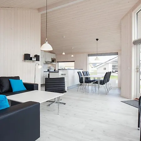 Coastal Base With Private Sauna *